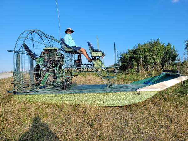 Photo Airboat 13 Deckover with Polymer $16,000