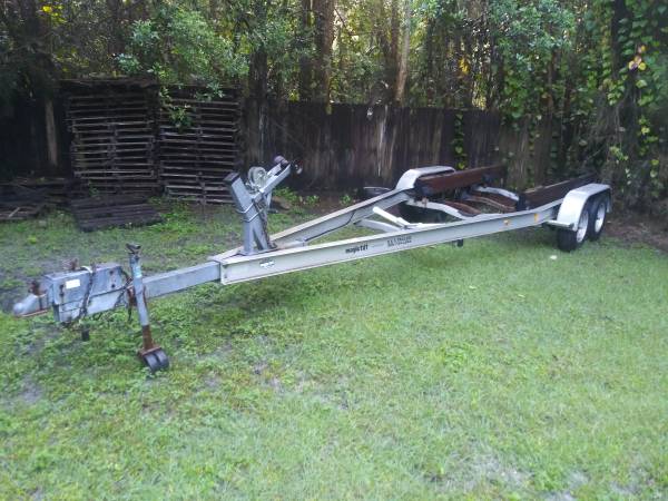 Aluminium Boat trailer $2,500