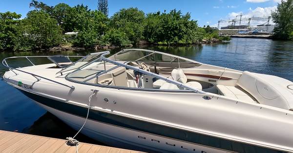 Boat for sale in by owner (excellent condition) $15,500