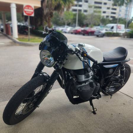 Photo Custom Cafe Racer Royal Enfield Continental GT 650 $6,500