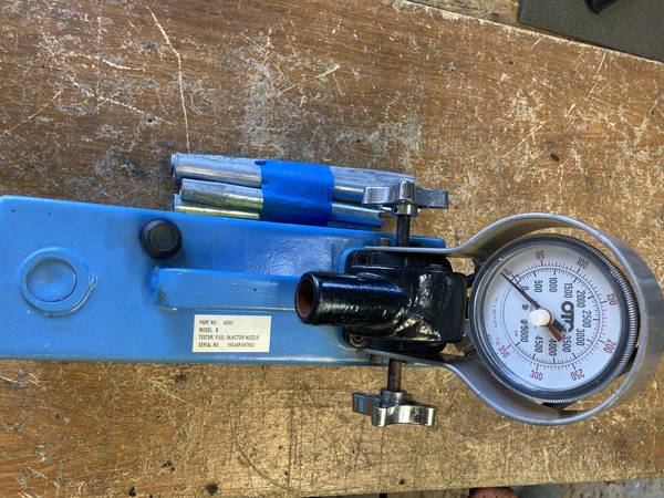 Photo Diesel fuel Injector nozzle tester $950