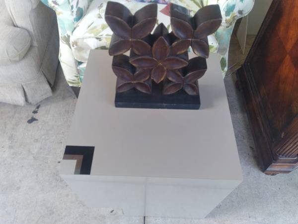 Photo Grey Formica End Table 17 by 17 by 19 $25