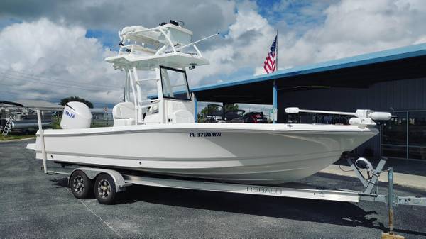 MUST SEE - 2019 Robalo 246 Cayman $94,999