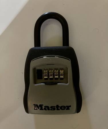 Master Lock 5400D Lock Box, Portable Security 4 Digit Padlock $20 ...