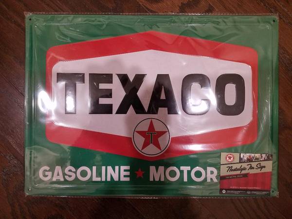 Photo Metal Wall Dcor Sign Texaco Motor Oil Green  Red  Vintage NEW $65