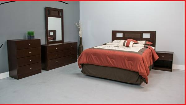 Photo NEW 4 pc. Bed Room sets. Fully Assembled. 3 color in stock $425