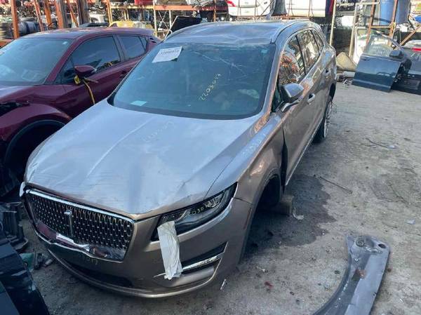 Photo PARTS FOR LINCOLN MKC FROM 2015 TO 2019 FOR SALE
