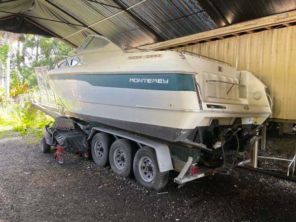 Photo Sell or trade 30 boat with trailer and huge canopy $10,000