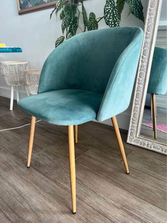 VELVET DINING ROOM CHAIRS (Set of 4) $200 | Furniture For Sale | Miami