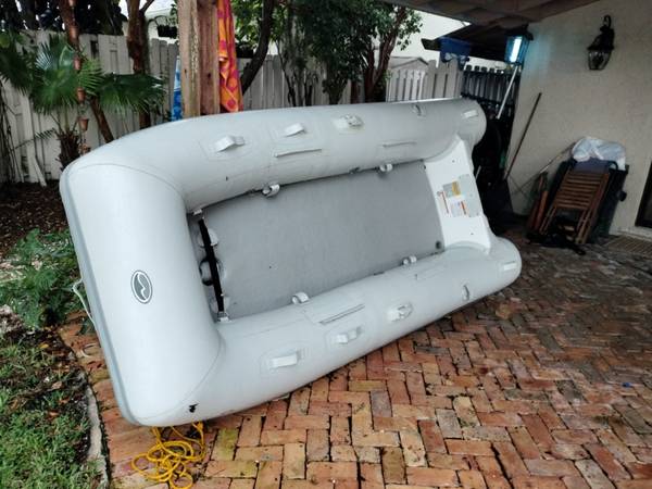 Photo Walker Bay 310 Inflatable for sale $550