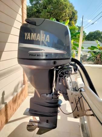 Photo Yamaha 90 HP 4 Stroke outboard motor $5,000