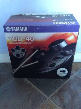 Photo Yamaha YDD-40 Portable Drum Kit $85