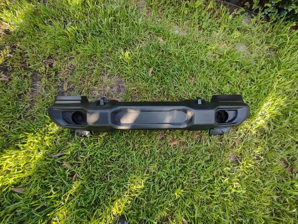 Photo front bumper fits jeep jl sport and gladiator 18-23 $235
