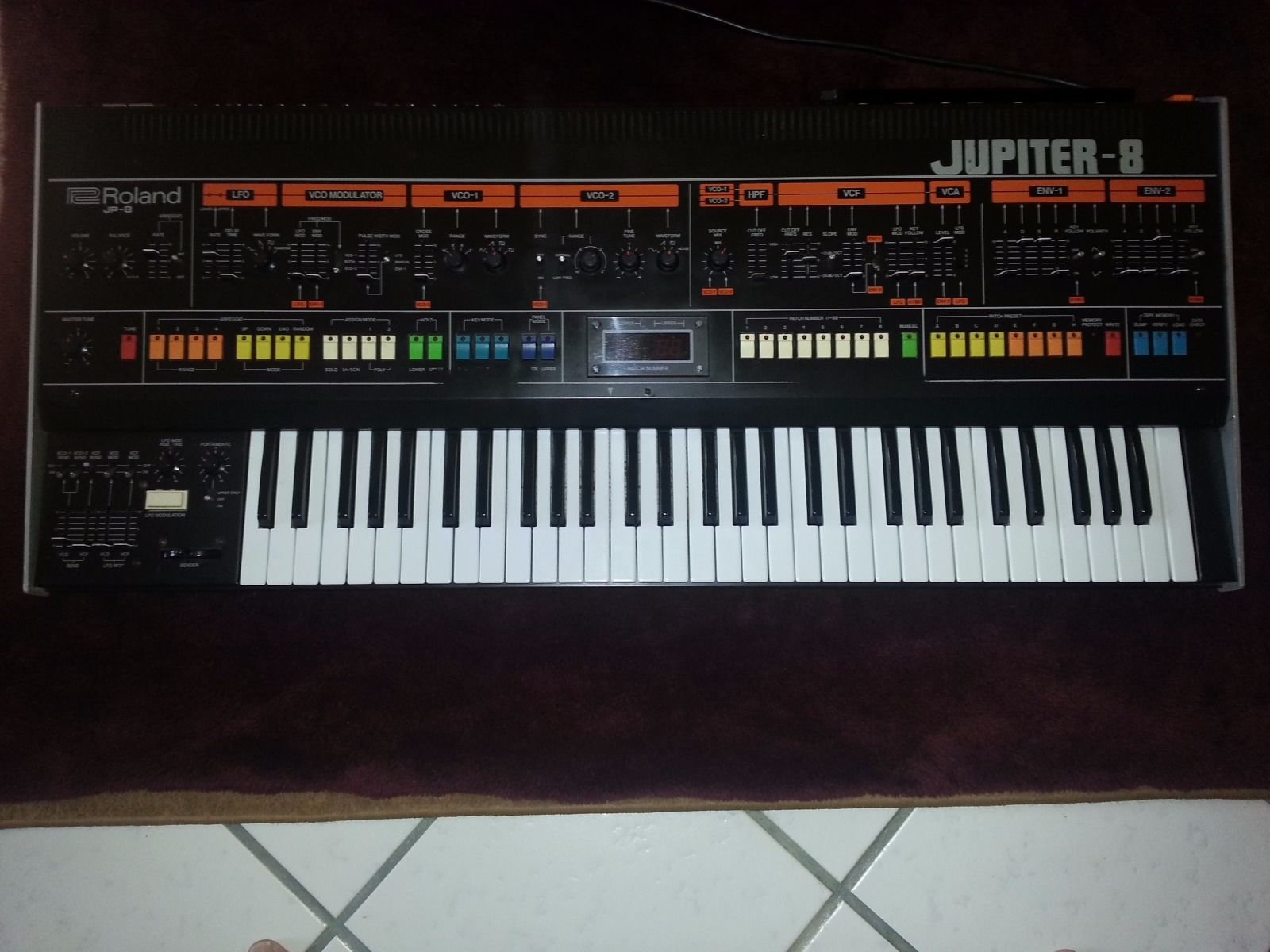 Photo Roland Jupiter 8 Polyphonic Synthesizer