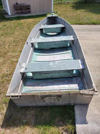 Photo 14 FT ALUMINUM YACHT-BE THE ENVY OF YOUR TRAILER PARK $1