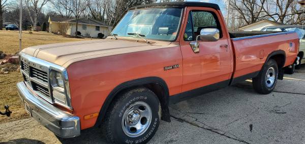 Photo 1993 dodge pick-up - $3,500 (muskego)