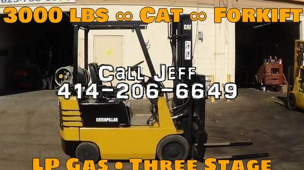 Photo 1997 Cat Forklift Three Stage Cushion Tire 4 Wheel Sit Down