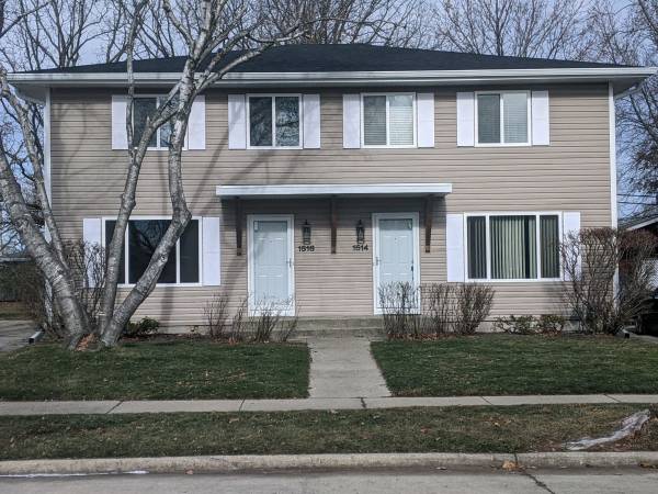 Photo 32 All New Remodeled Townhouse $2,000