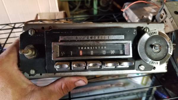 Photo 68-69 Oldsmobile Toronado Radio $50