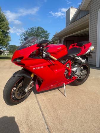 Photo Ducati 1098S Superbike $12,500