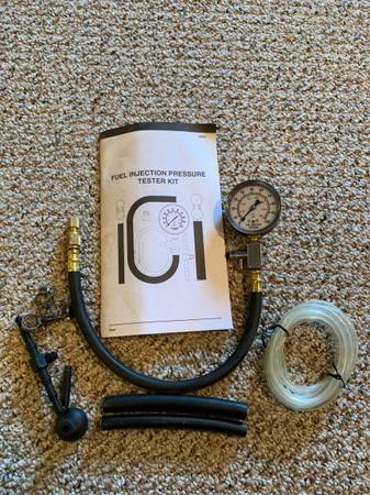 Photo Fuel Injection Pressure Tester Kit Set Professional Lot $40