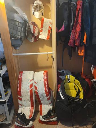 Photo Goalie Pads (Ice Hockey) Warrior G3 (pieces priced individually too) $270