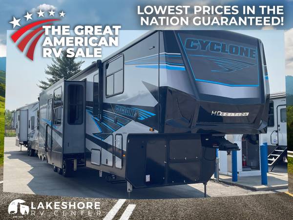 Photo Heartland Cyclone 4006 Toy Hauler RV 5th Wheel WE BEAT SHOW PRICES $109,975