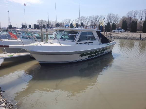 Lake Erie Walleye Charter $700 | Sports Goods For Sale | Milwaukee, WI