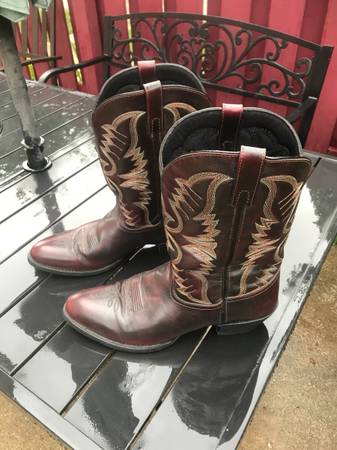 Photo Laredo mens birchwood black cherry leather Western boots $90