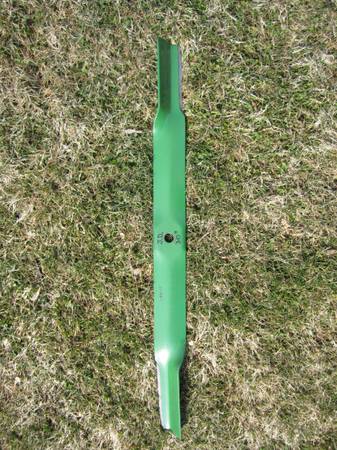 Photo Nearly New - OEM 30 John Deere Lawn Mower Blade - part W05739 $10