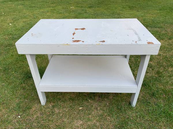 Photo Old Wooden Workbench, Very Sturdy, Excellent Condition $25