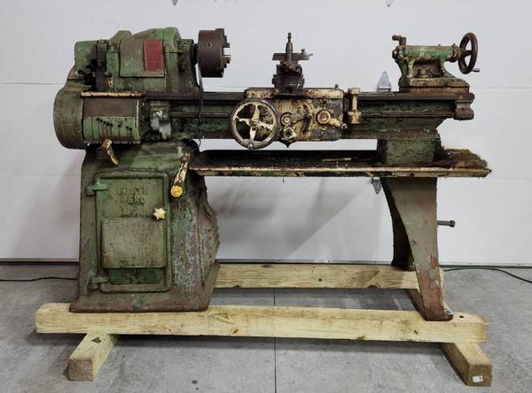 Photo South Bend 13 Metal Lathe with Taper Attachment $1,800