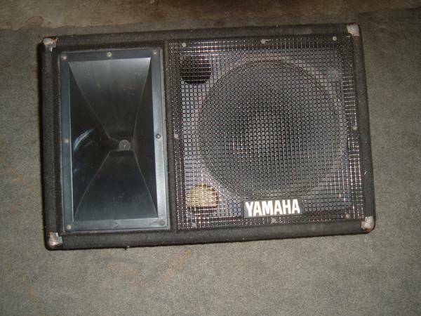 Photo Yamaha Monitor with Bilateral Horn $110