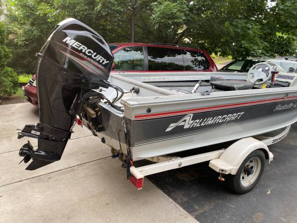 16 ft. 4 in. Alumacraft Dominator CS fishing boat $7,750