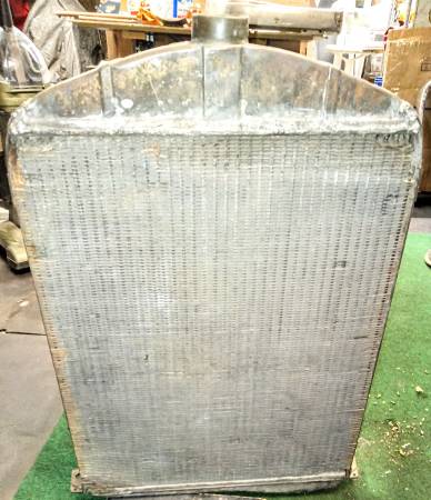 Photo 19301931 MODEL A FORD RADIATOR - USED - AS IS - NOT TESTED $85