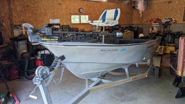 Photo 1988 Lakeland 15 foot boat in excellent condition $999