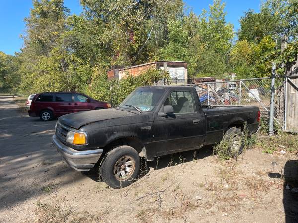 Photo 1993 Ford Ranger 2.3L, 5 Speed, Work Truck Parting Out $500