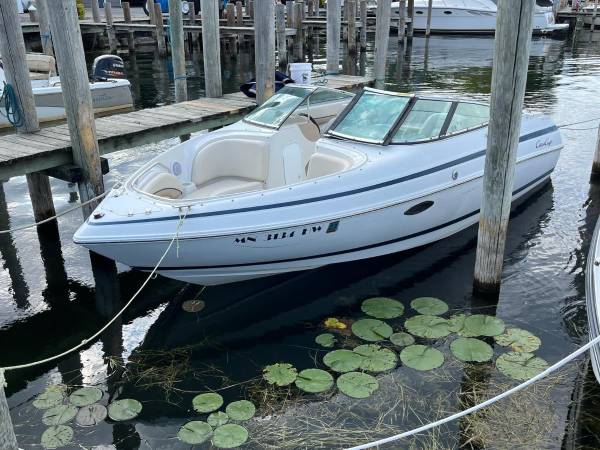 Photo 2000 Chris Craft 210 Bowrider-LOW HOURS $13,500