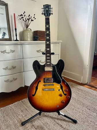 Photo 2015 Gibson Memphis ES-335 $3,000