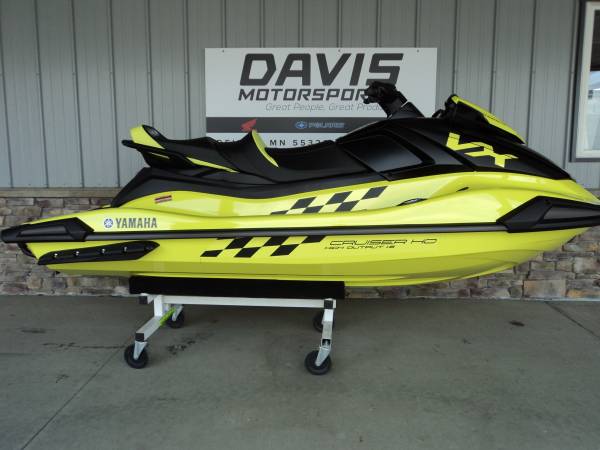 Photo 2023 YAMAHA VX CRUISER HO, GREAT COLOR, IN STOCK, SAVE $ 1,000.00 NOW $12,299