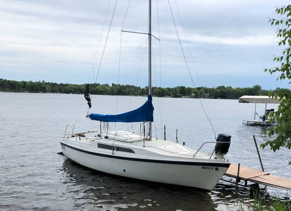 Photo 26 Macgregor Sailboat- 26D w trailer 9.8 outboard. $5,500