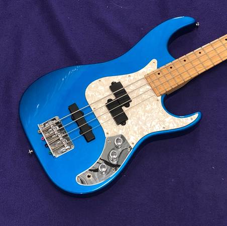 Photo 47 Samick PJ bass guitar in electric blue w case (Made in Korea) $320