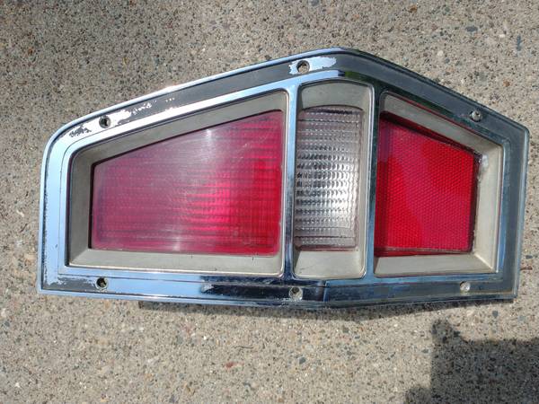 Photo 72-78 FORD Pinto Wagon Tail Light Assembly Passenger Side RH $30