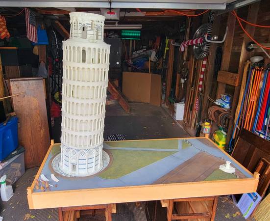 Photo AMAZING 8 Pc. Correct to Scale LEANING TOWER of PIZA and Plaza Model N $25
