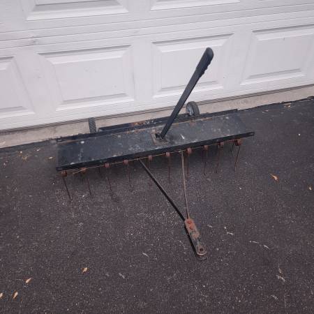 Photo Agri-Fab 40-Inch Tine Tow Dethatcher 45-0294 Black with Wheels $80