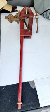 Photo Antique Blacksmith Post Leg Vise Large Heavy Duty Vise Jaws Tool Size $225
