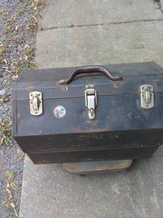Photo Antique Kennedy tool box W tools $145
