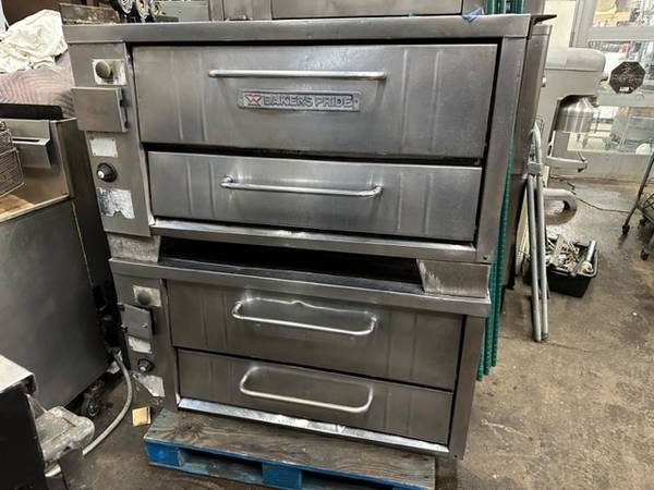 Baker Pride 151 Double Deck Pizza Oven $1,000