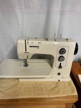 Photo Bernina 830 Sewing Machine $425