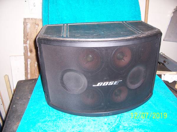 Photo Bose 802 series III speaker pair V. Nice $849